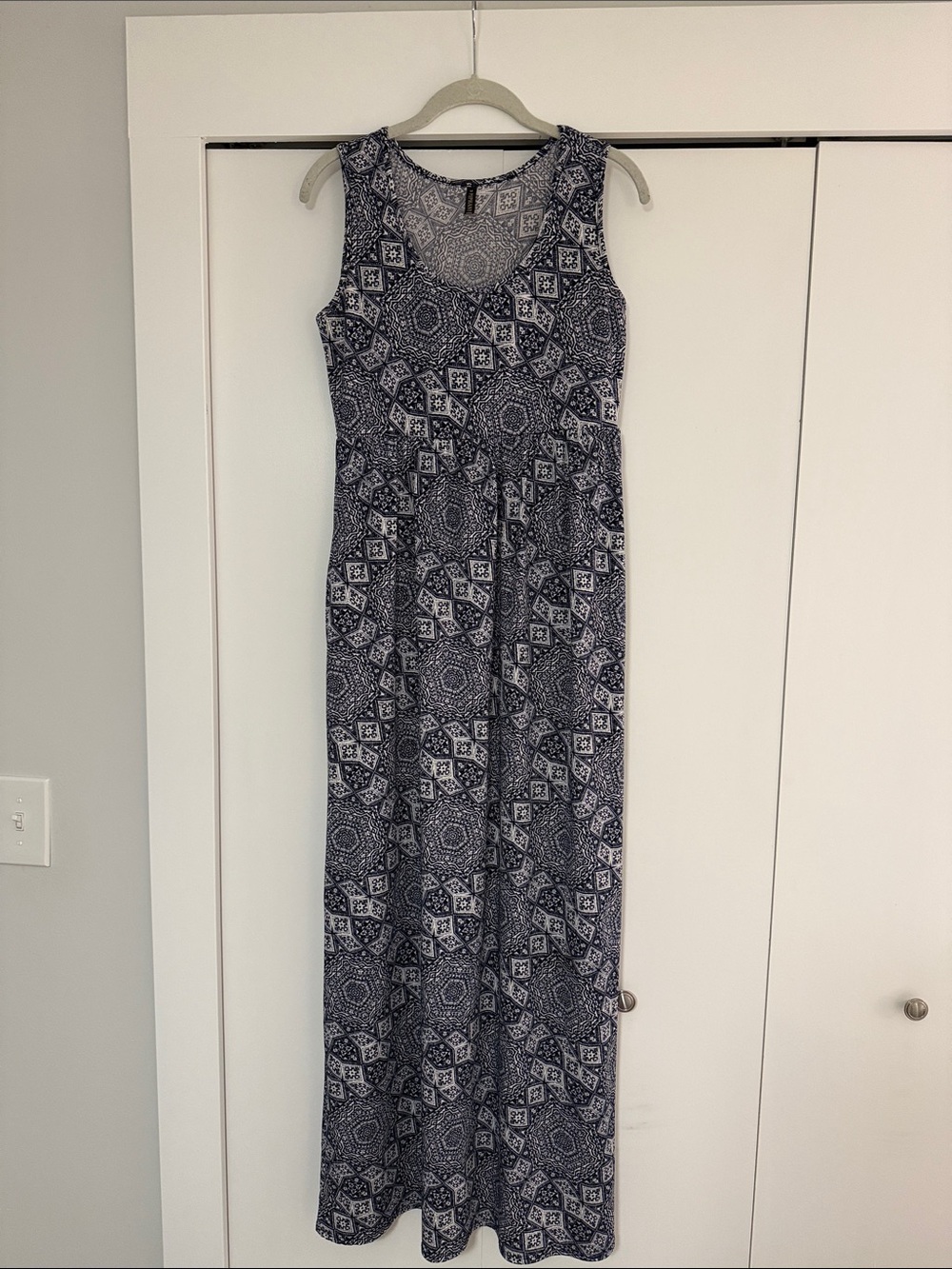 Piphany Navy and White Printed Sleeveless Maxi Dress